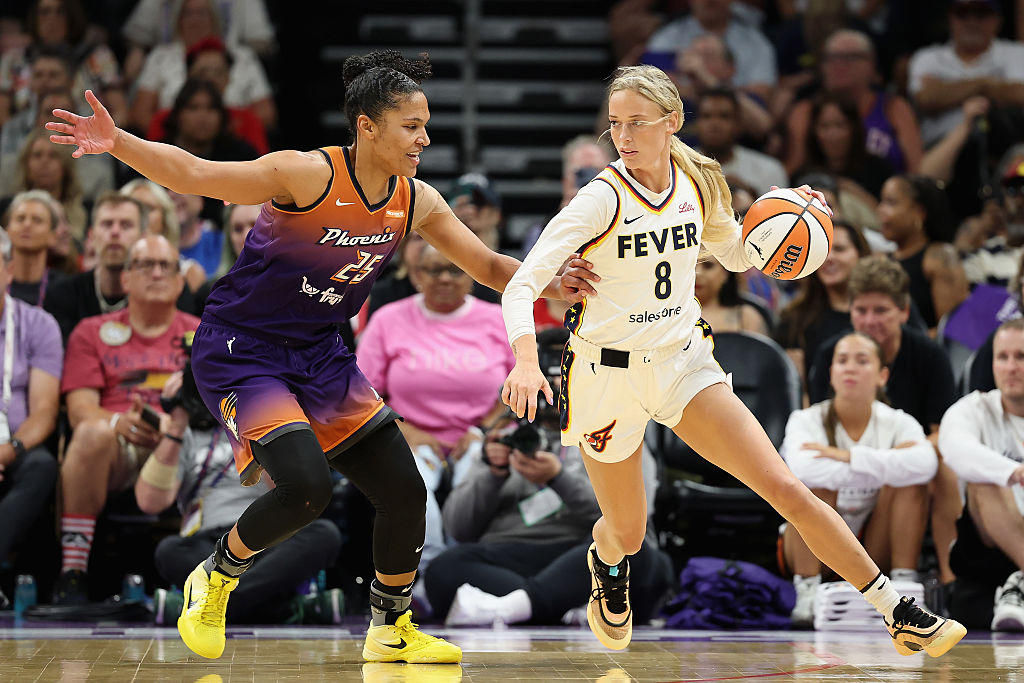 Alyssa Thomas & Sophie Cunningham play at Indiana Fever v Phoenix Mercury